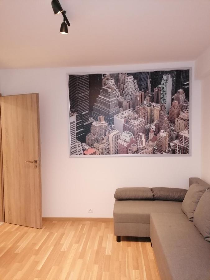 Brand New Two Room Apartment #26 With Free Secure Parking Close To Center Praha Eksteriør bilde